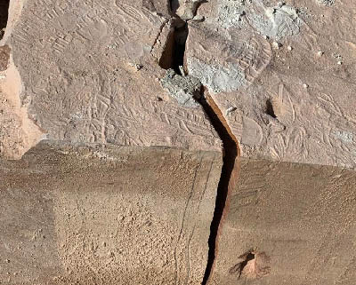 River Stone Cracking